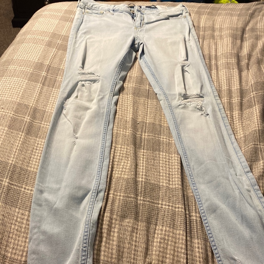 Hollister size 9 L jeans